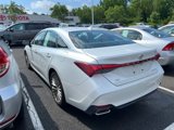 Used 2019 Toyota Avalon Limited image 4