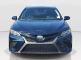 Used 2018 Toyota Camry SE image 3