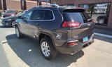 Used 2018 Jeep Cherokee Latitude Plus w/ Trailer Tow Group image 2