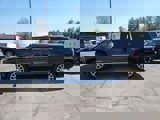 Used 2017 GMC Yukon XL Denali image 2