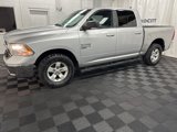 Used 2019 RAM 1500 Classic SLT w/ Luxury Group image 5