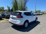 Used 2017 Nissan Rogue SV image 4