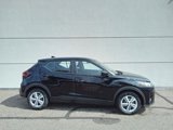 Used 2023 Nissan Kicks S image 3