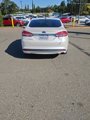 Used 2017 Ford Fusion SE image 2