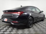 Used 2023 Hyundai Elantra SEL image 3