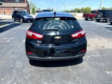Used 2017 Chevrolet Cruze LT image 4