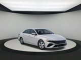 New 2025 Hyundai Elantra SE image 3