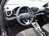 Used 2025 Hyundai Venue SEL image 3