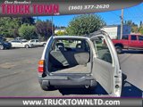 Used 2004 Chevrolet Tracker 4WD w/ Preferred Equipment Group image 5