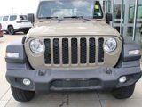 Used 2020 Jeep Gladiator Sport w/ Quick Order Package 24S image 2