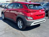 Certified 2022 Hyundai Kona SE w/ Cargo Package image 3