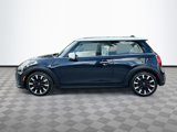 Used 2022 MINI Cooper 2-Door Hardtop image 4