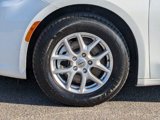 Used 2021 Chrysler Pacifica Touring-L image 3