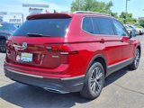 Used 2019 Volkswagen Tiguan SEL image 3