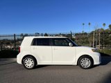 Used 2015 Scion xB image 3