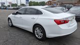Used 2017 Chevrolet Malibu LT w/ Leather Package image 4