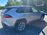 Used 2022 Toyota RAV4 XLE Premium image 4