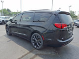 Used 2018 Chrysler Pacifica Limited w/ Advanced Safetytec Group image 4