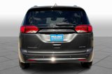 Used 2017 Chrysler Pacifica Limited w/ UConnect Theater Package image 4