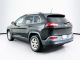 Used 2017 Jeep Cherokee Latitude image 5