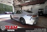 Used 2023 Toyota Camry SE image 2