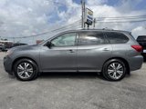 Used 2017 Nissan Pathfinder SL image 5
