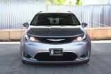 Used 2017 Chrysler Pacifica Touring-L image 2