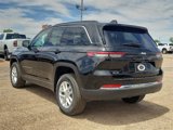 New 2025 Jeep Grand Cherokee Laredo image 3
