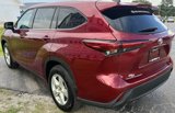 Used 2022 Toyota Highlander LE image 6