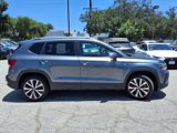 Certified 2022 Volkswagen Taos SE image 3