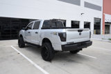 Used 2017 Nissan Titan S image 6