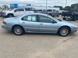 Used 2004 Chrysler Concorde LXi image 2