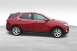 Used 2019 Chevrolet Equinox LT w/ Sun & Navigation Package image 2