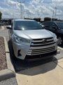 Used 2019 Toyota Highlander LE image 2