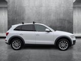 Used 2017 Audi Q5 2.0T Premium Plus w/ Technology Package image 4