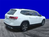 Used 2022 Volkswagen Atlas SE image 4