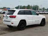 Used 2022 Jeep Grand Cherokee Laredo X image 3