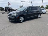 Used 2022 Chrysler Pacifica Touring-L image 3