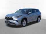 Used 2022 Toyota Highlander LE image 5