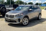 Used 2019 Kia Sorento LX image 2