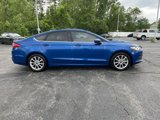 Used 2017 Ford Fusion SE w/ Fusion SE Technology Package image 4
