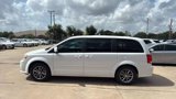Used 2017 Dodge Grand Caravan SE image 5