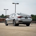Used 2022 Volkswagen Jetta SE w/ Panoramic Sunroof Package image 5