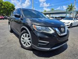 Used 2019 Nissan Rogue S image 2
