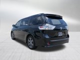 Used 2020 Toyota Sienna SE image 5