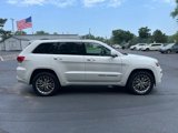 Certified 2017 Jeep Grand Cherokee Summit image 3
