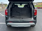 Used 2023 GMC Acadia SLE w/ Driver Convenience Package image 5