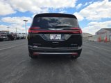 New 2025 Chrysler Pacifica Pinnacle image 4