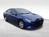 Used 2021 Hyundai Elantra SE image 2