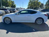Used 2016 Hyundai Genesis 3.8 image 2